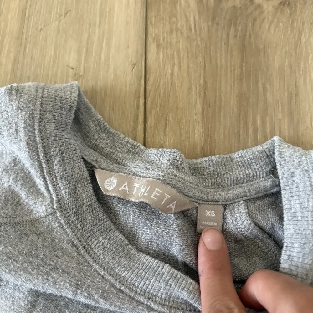 Athleta Sweatshirt Womens XS Crossover Crewneck Long Sleeve Super Soft Shirt